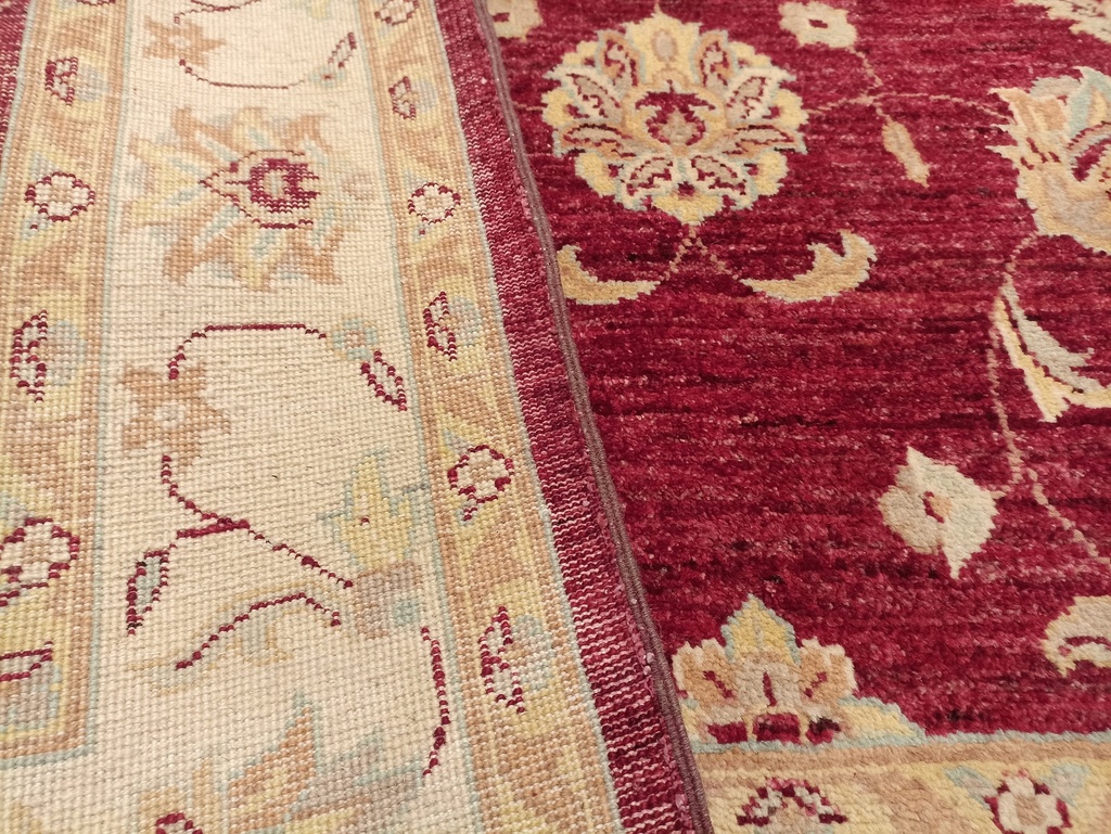 2570