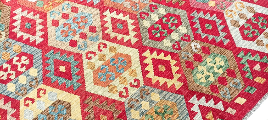 320