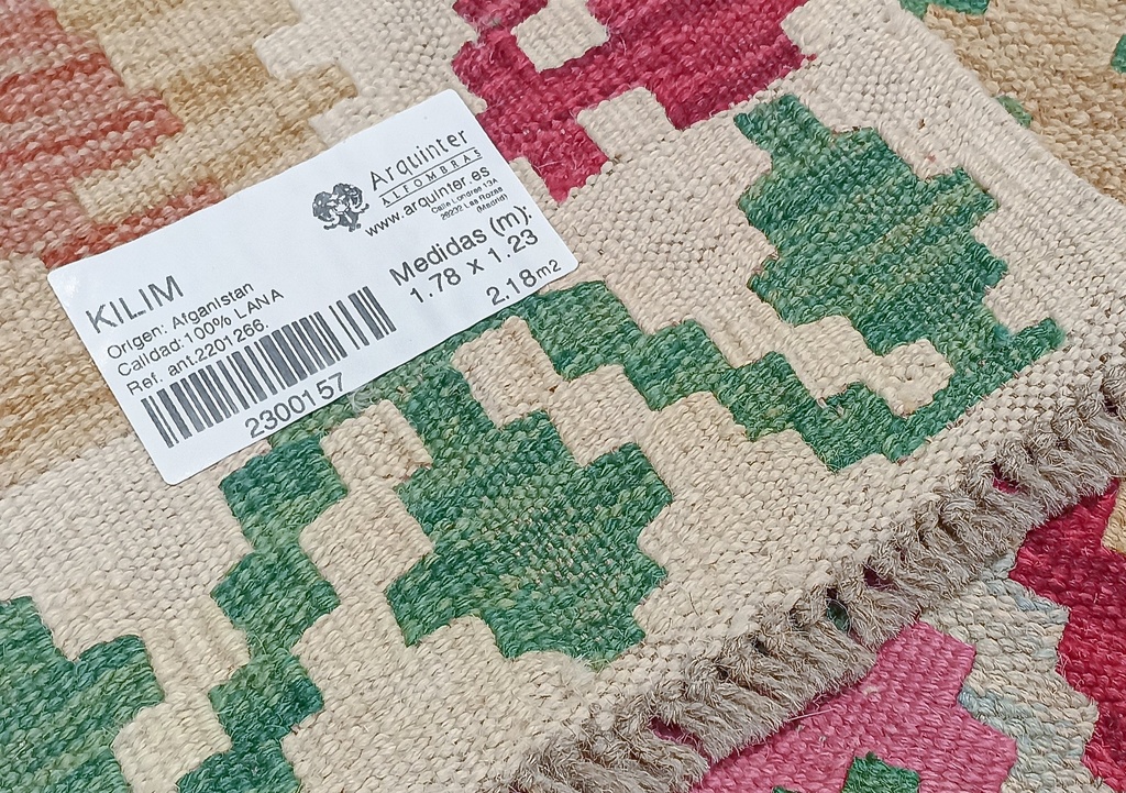 563