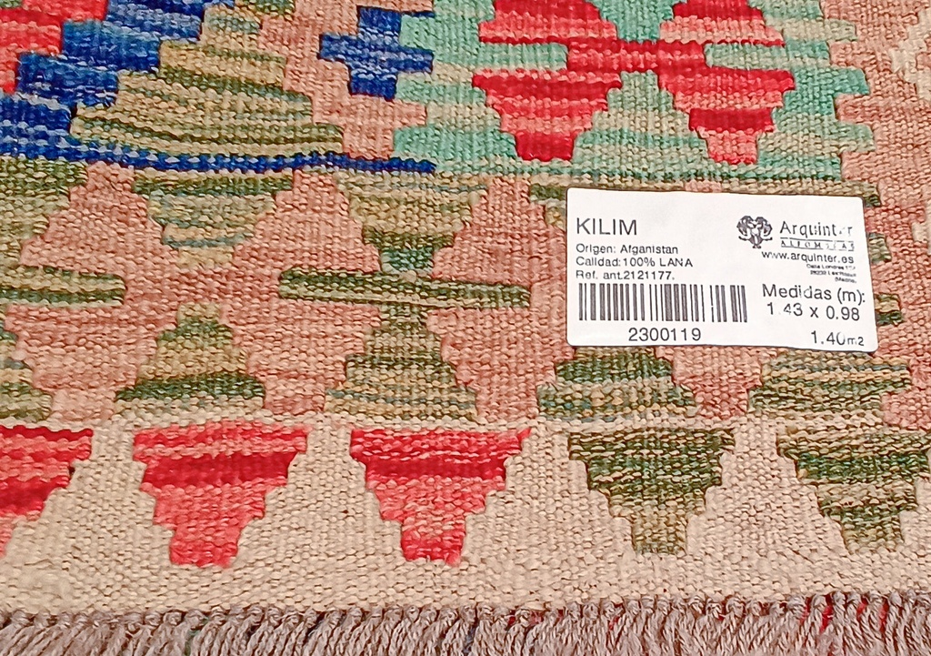 687
